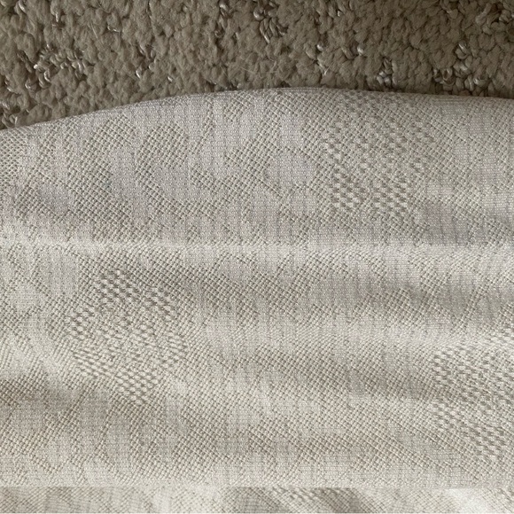 RARE creme floral lululemon Swiflty Tech - Picture 3 of 4